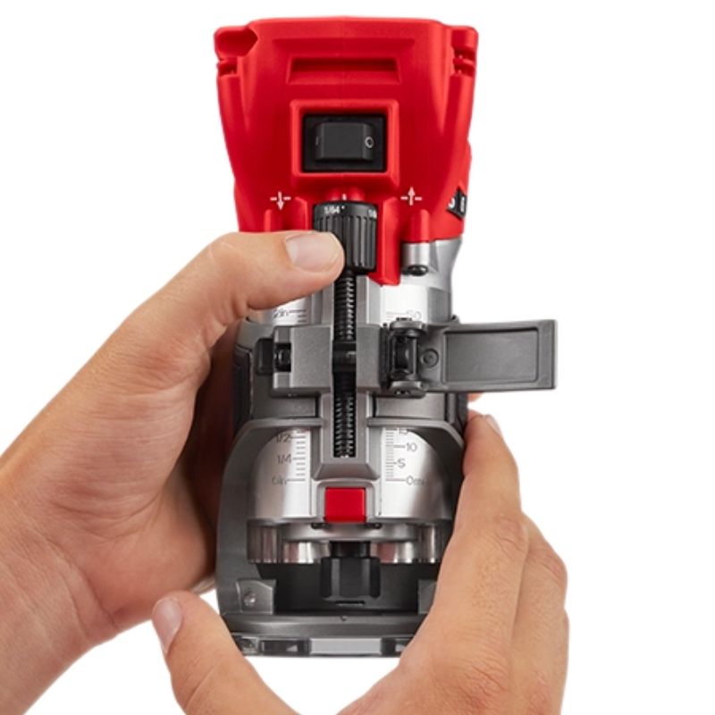ROUTER COMPACTO MILWAUKEE M18 - Imagen 3